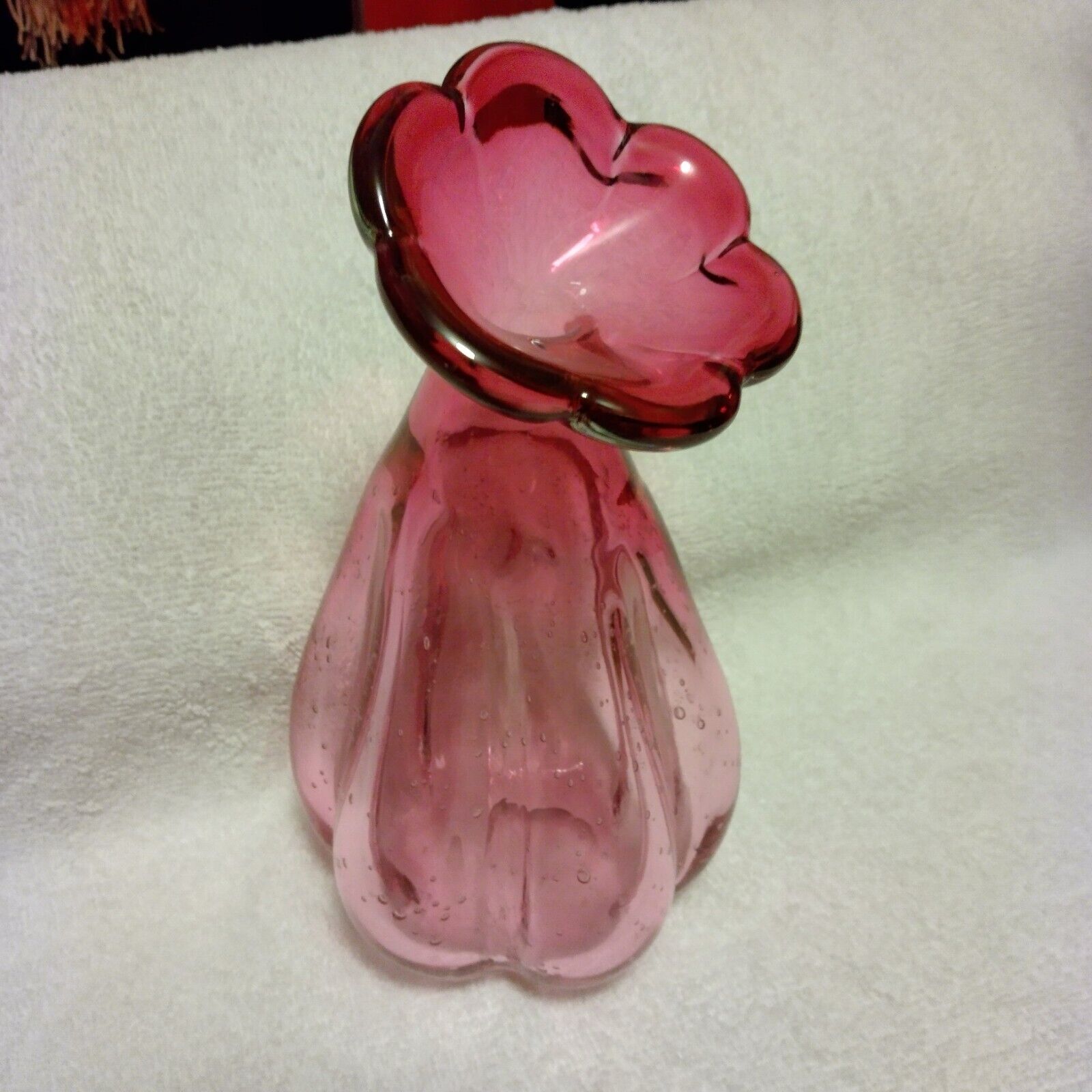Cranberry to pink blown ruffled glass vase, bubbles, ground pontil 8 1/4\