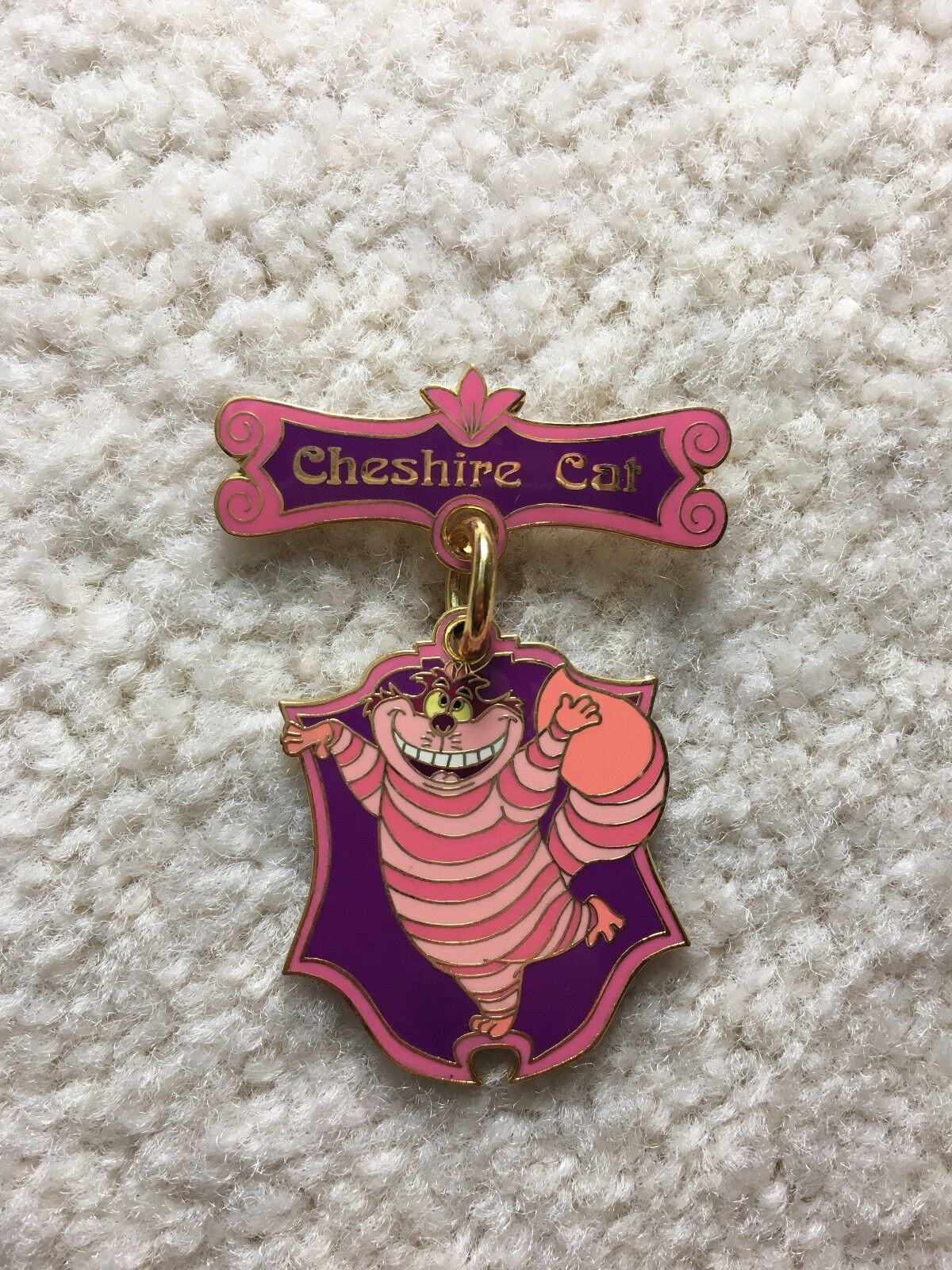 RARE Disney Auctions Cheshire Cat Dangle Hanging Charm Pin LE 500
