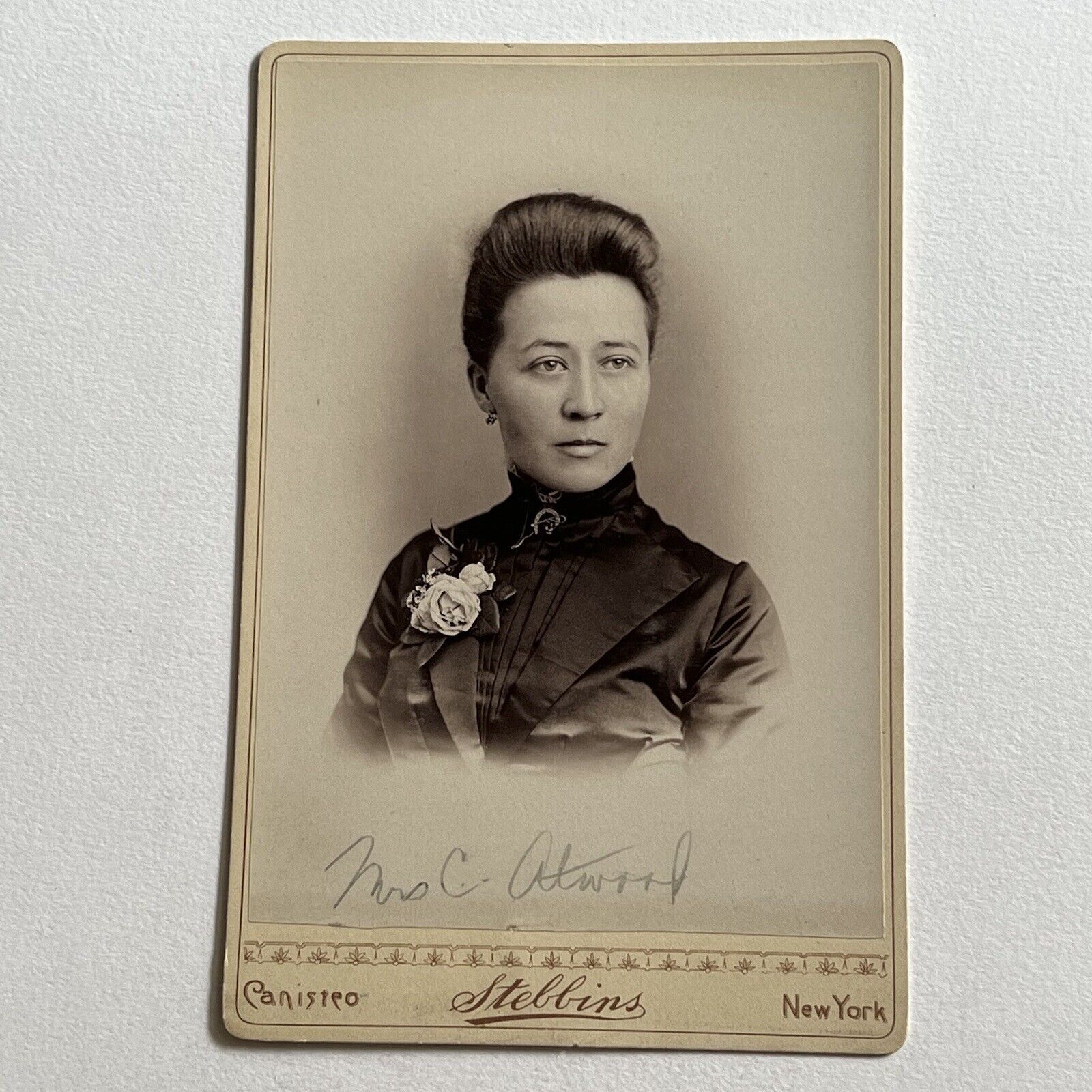 Antique Cabinet Card Photograph Beautiful Dignified Woman Canisteo NY ID Atwood