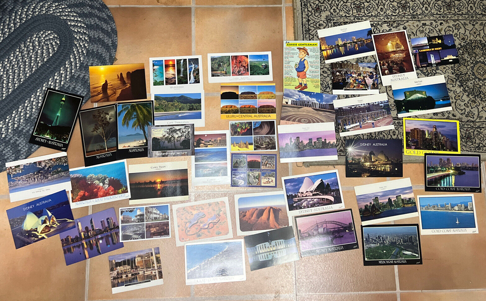 AUSTRALIA  Postcard Uluru Sydney Tasmania Card Perth Reef postal Mail Wale Cairn