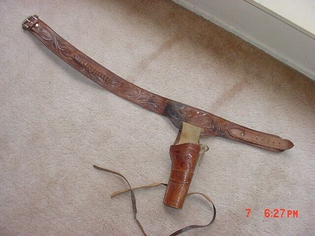 AUTHENTIC OLD WESTERN COWBOY HAND TOOLED LEATHER HOLSTER & AMMO BELT
