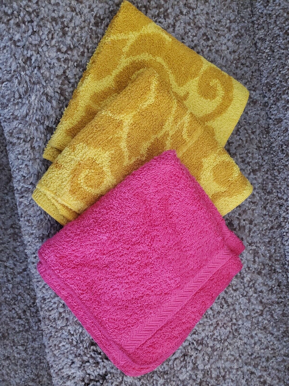 Set of 3 Vintage Fieldcrest & Woolworth Retro Mid century Face Cloths Towels