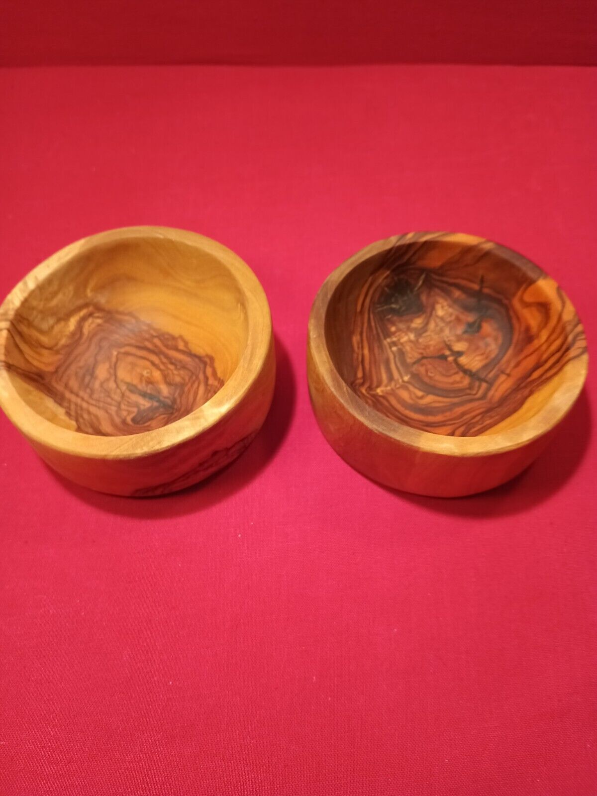 2 VINTAGE HAND CARVED STASH , RING DISH ,JEWELRY TRAY 3 INCH BEAUTIFULY CARVED