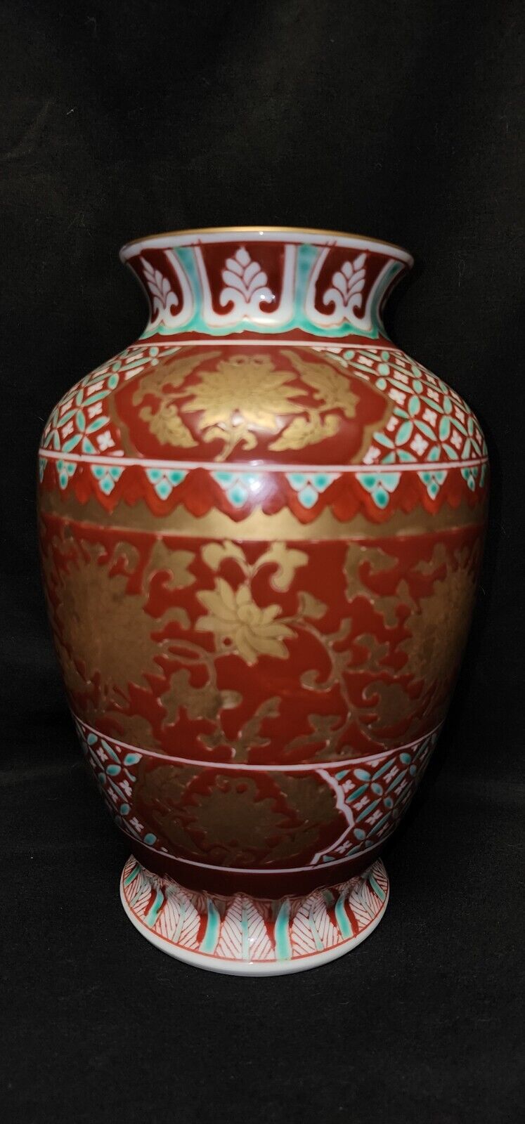 STUNNING Vintage Japanese Art Pottery Vase ???Arita Master Craftsman Shuho Vase?
