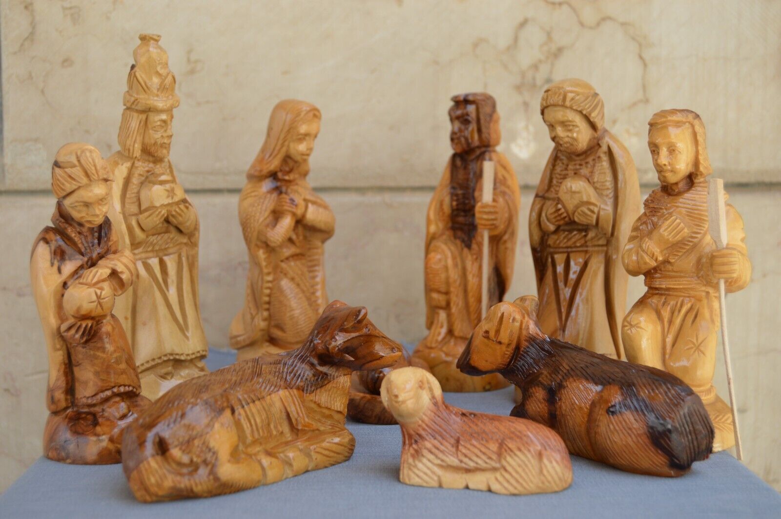 Rare Vintage 11 Figure Nativity Scene Hand Carved Olive wood Holy Family Statues