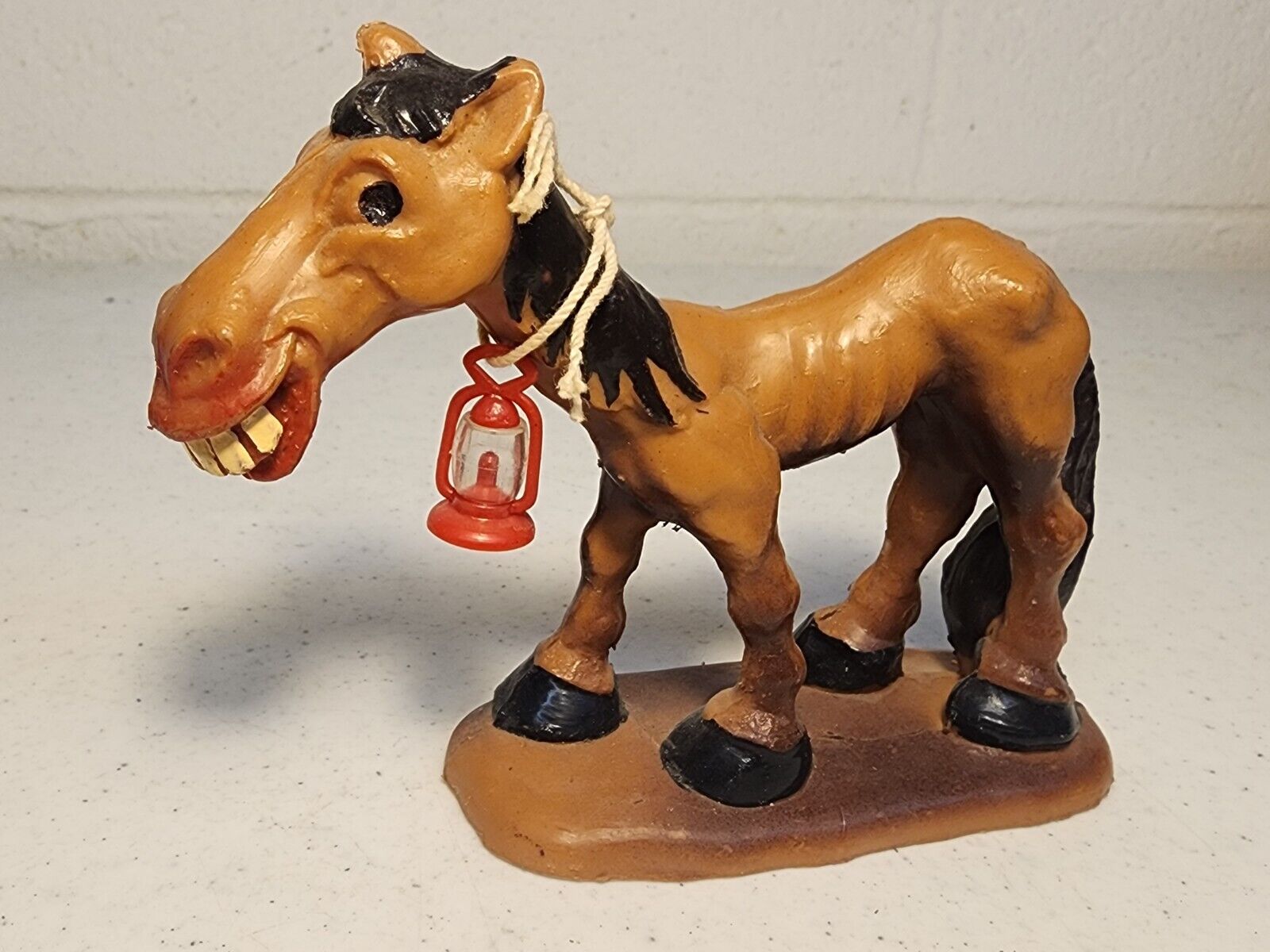 Vintage Hungry Horse Figure