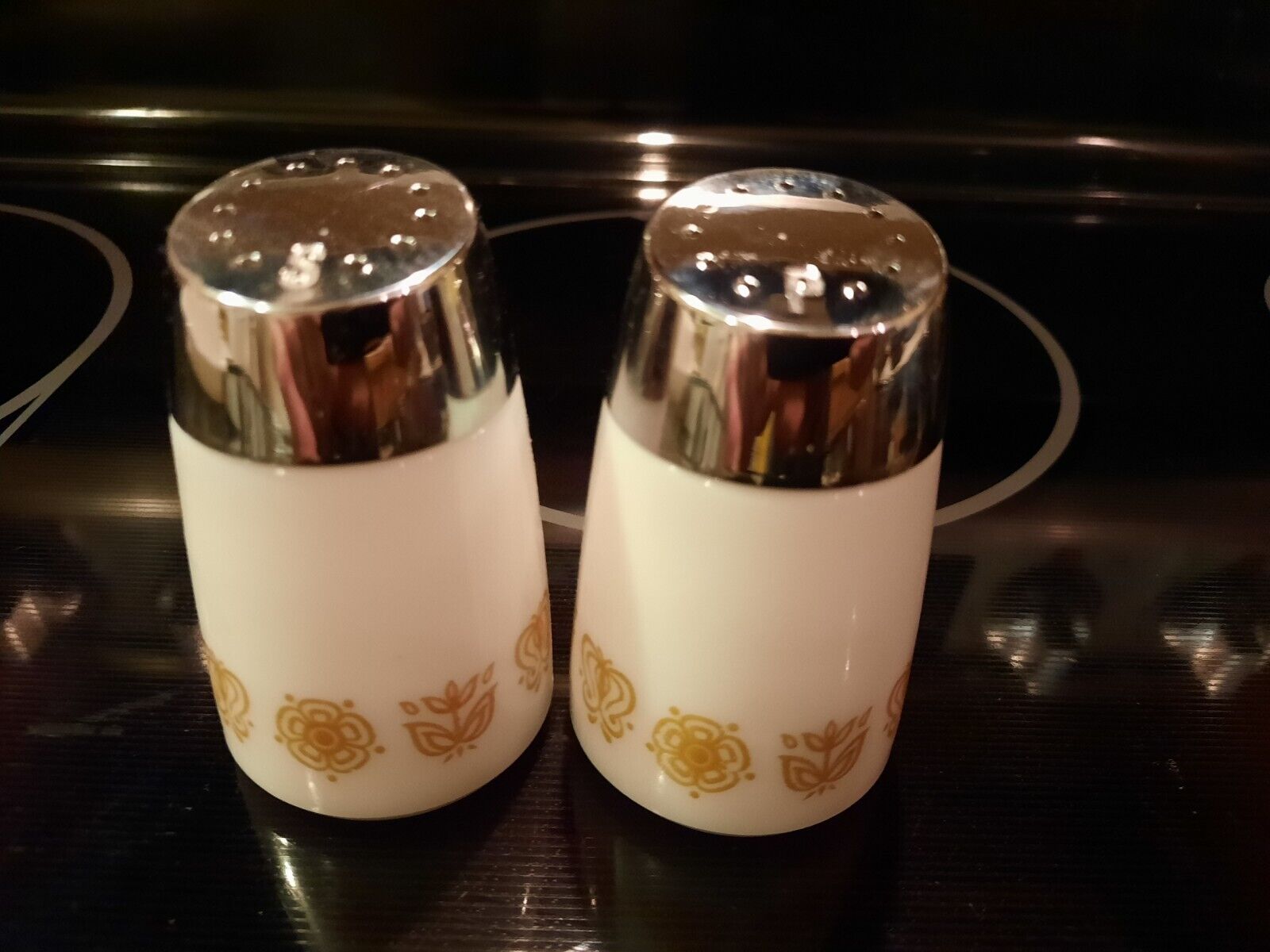 Corelle Corning PYREX Gold Butterfly STARLINE Salt / Pepper Shaker