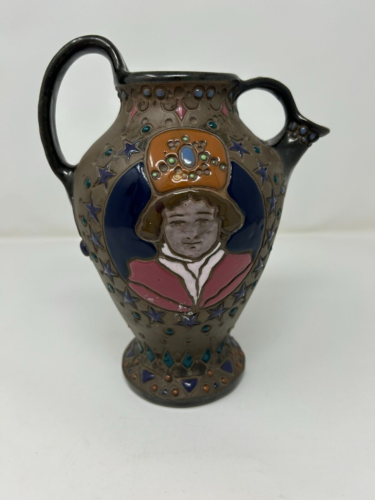 Amphora/Riessner, Stellmacher & Kessel Russian Image Vase, Circa 1900