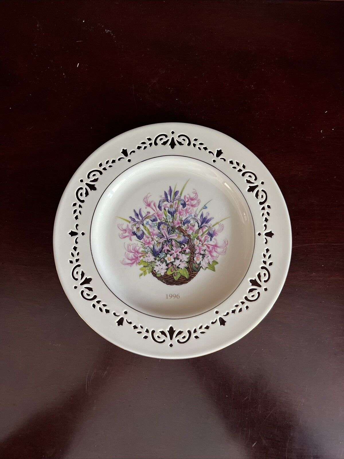 VTG 1996 LENOX CHINA COLLECTORS PLATE Colonial Bouquet Massachusetts 2nd Colony