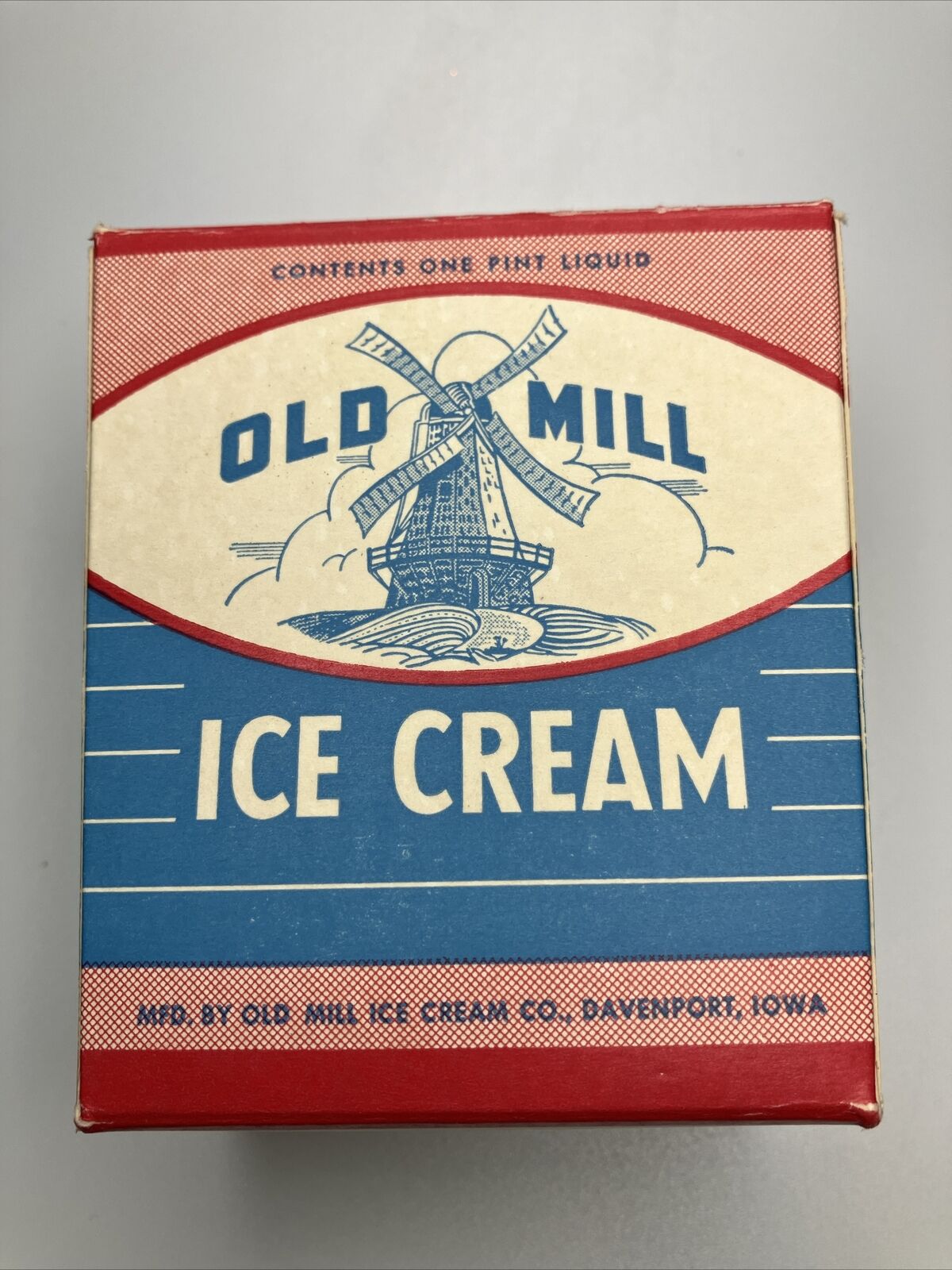Vintage Old Mill  Pint Ice Cream Carton Davenport, Iowa Wind Mill July 4 Decor