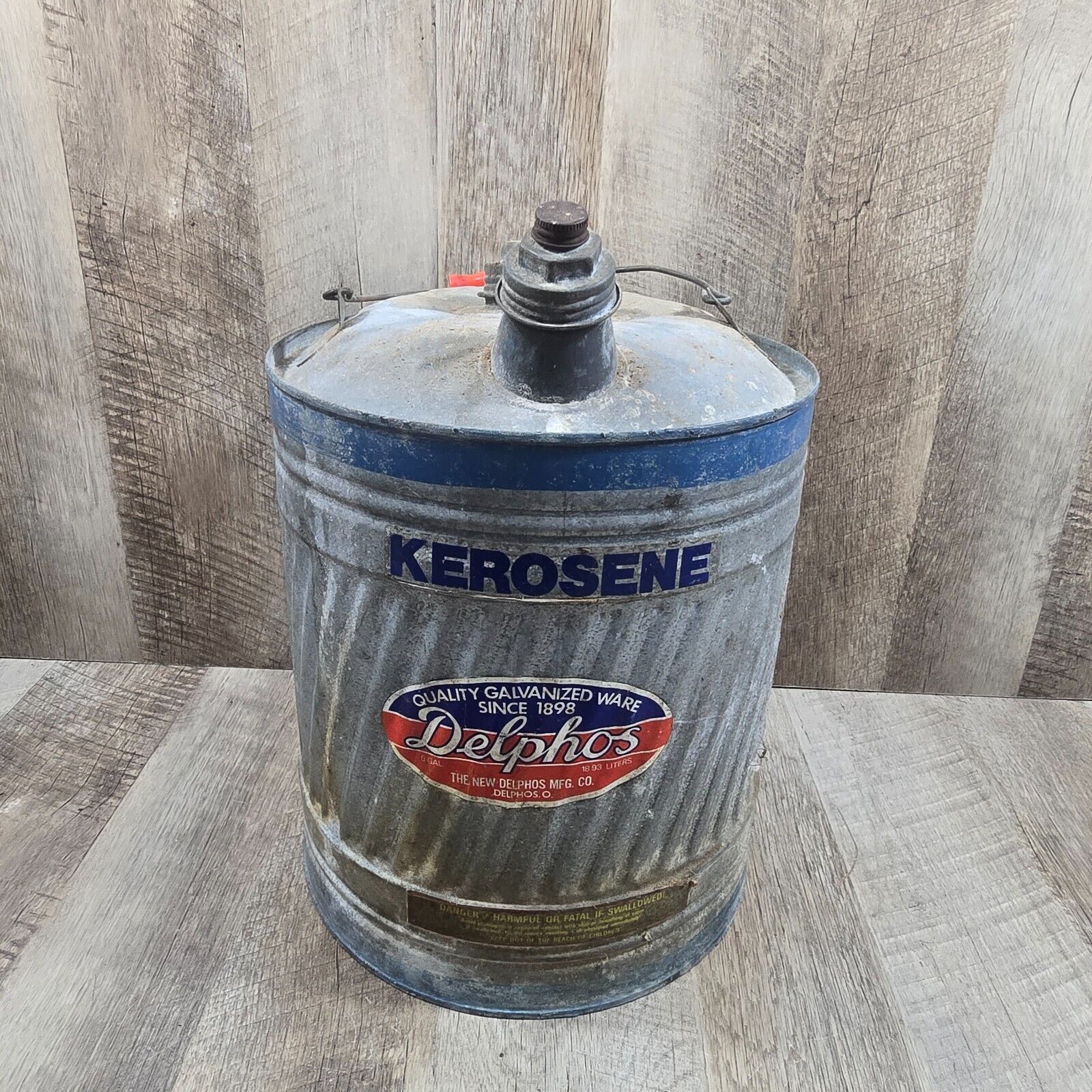 Vintage Delphos 5-Gallon Galvanized Kerosene Gas Can Original Great Shape