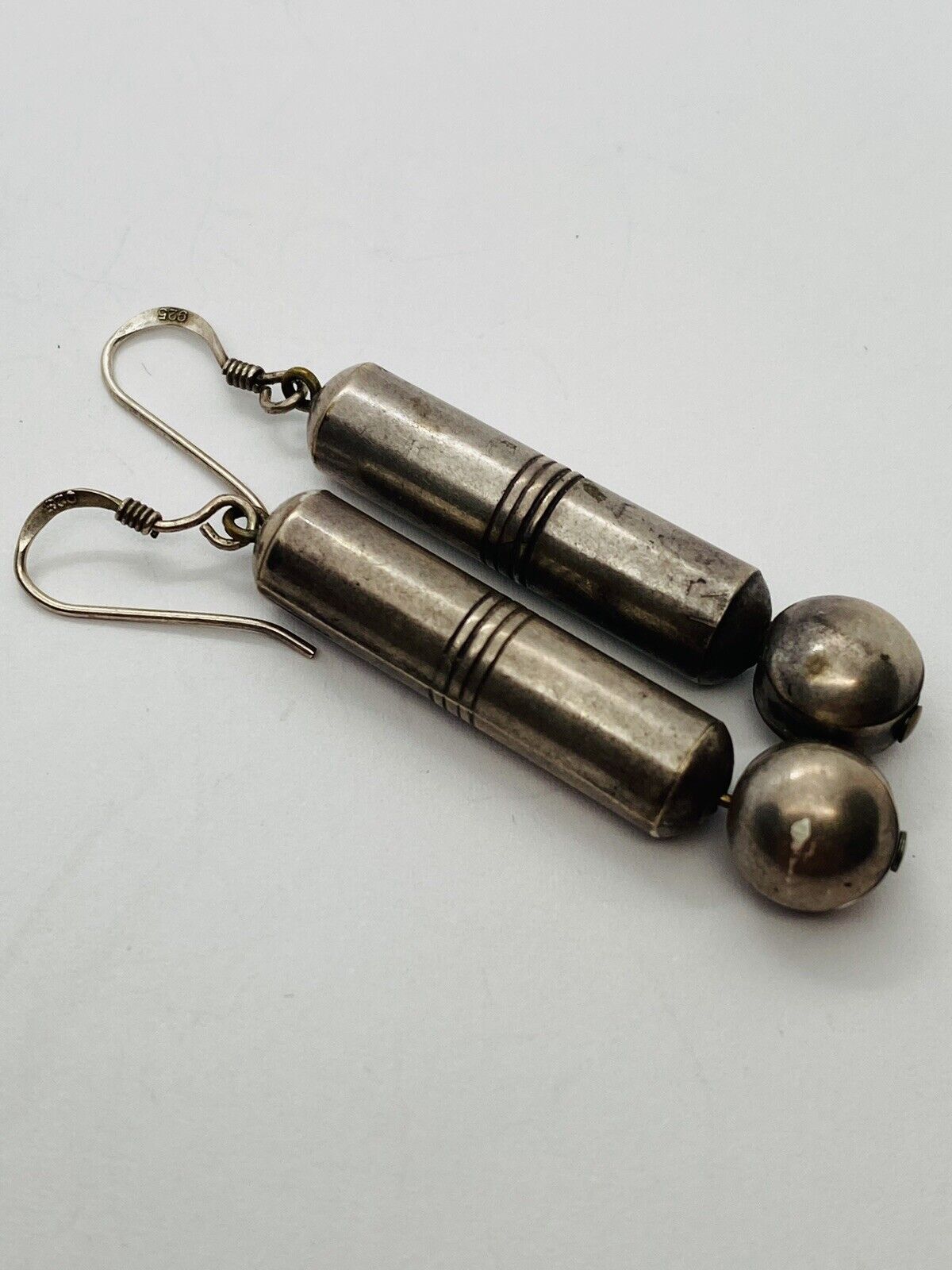 5g 925 STERLING SILVER PILLAR BALL ARTISAN STAMPED VINTAGE EARRINGS UNIQUE