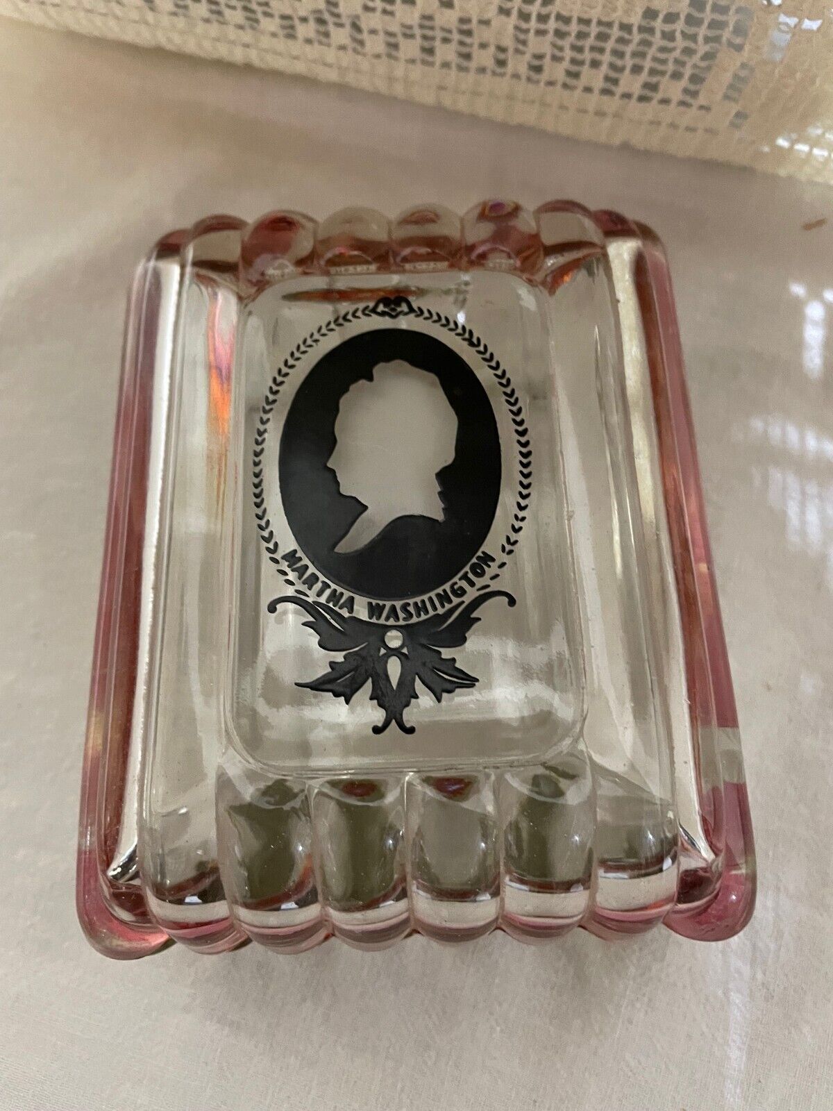 Extremaly Rare Martha Washington Cameo Glass with cover rose edged lid 