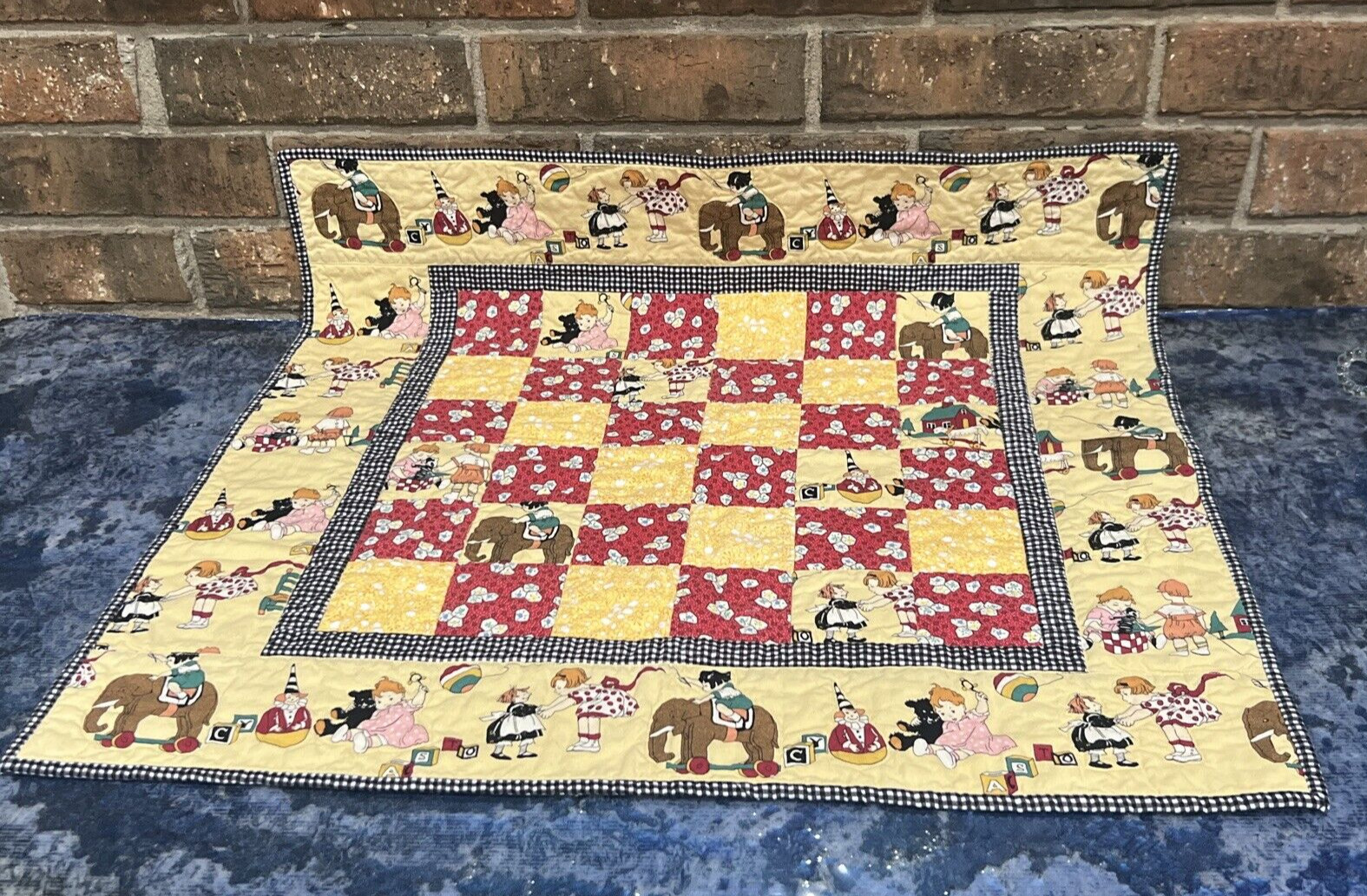 RARE Hand Stitched Grandmothers Quilt Blanket 27”x26”