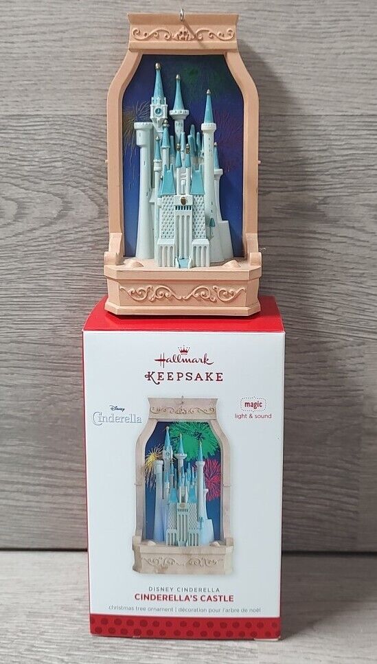 2013 Hallmark Keepsake Disney Cinderella's Castle  Ornament Magic Light & Sound