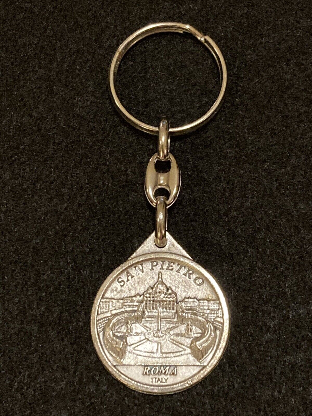 Vintage Benedictus XVI Key Chain San Pietro Roma Italy Silver Tone