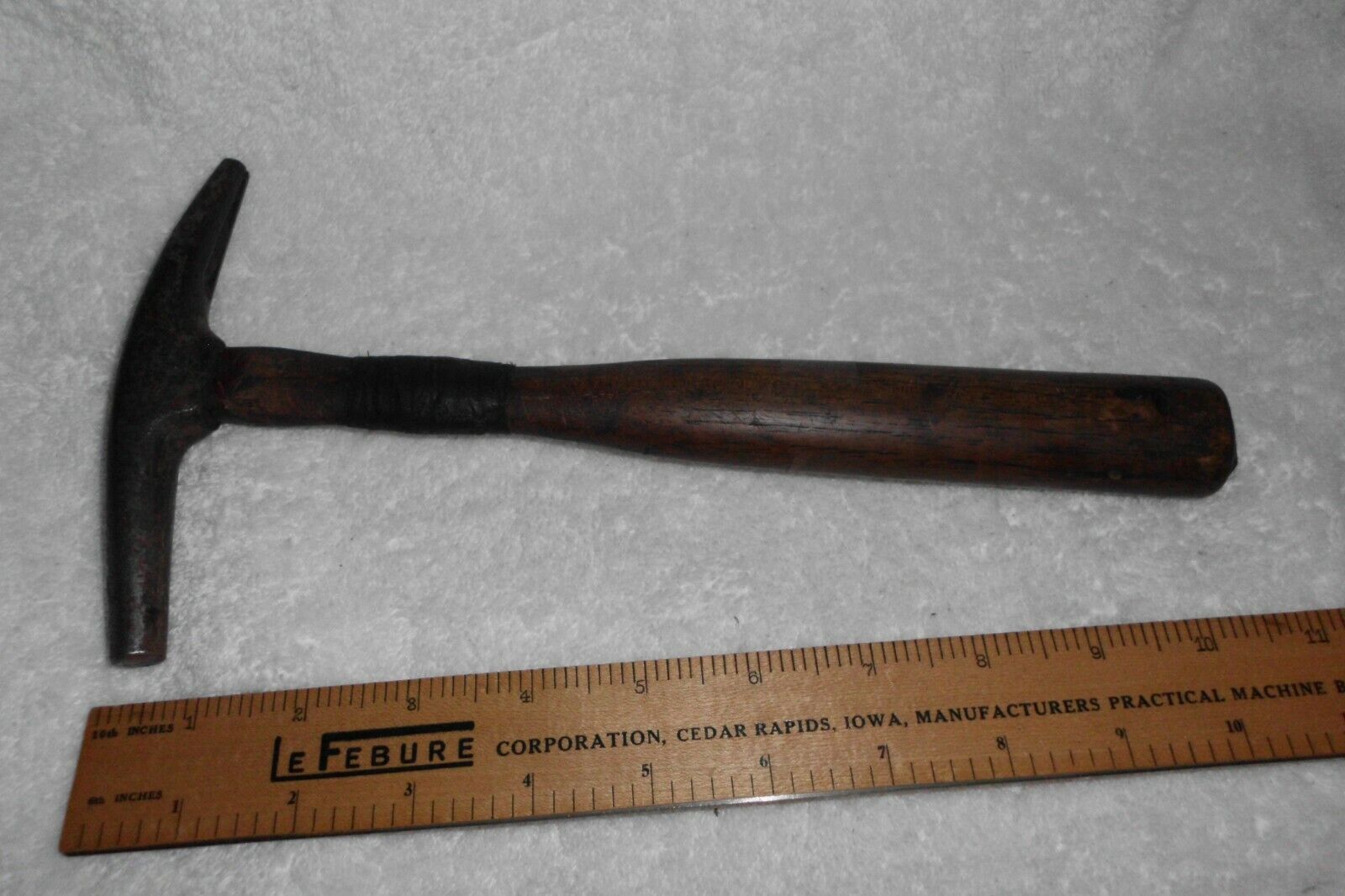Rare Vintage Kent Moore Specialty  Upholstery Tack Hammer Wood Handle  w/ Claw