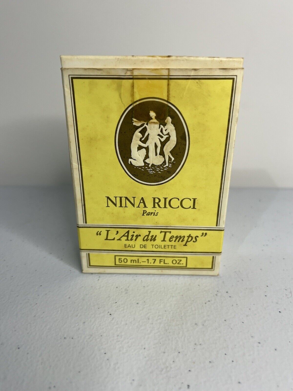 Nina Ricci L\'Air du Temps Eau de Toilette LALIQUE bottle Size 50ml With Box