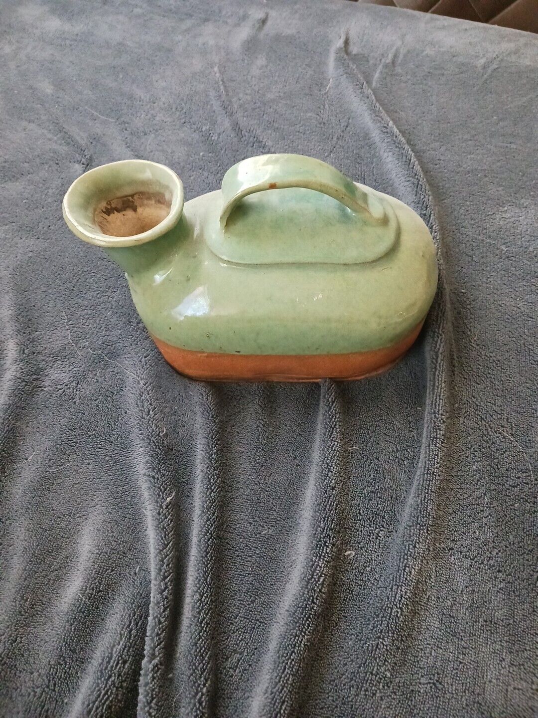 Antique Porcelain/Ceramic/Pottery  Chamber Pot Bed Urinal