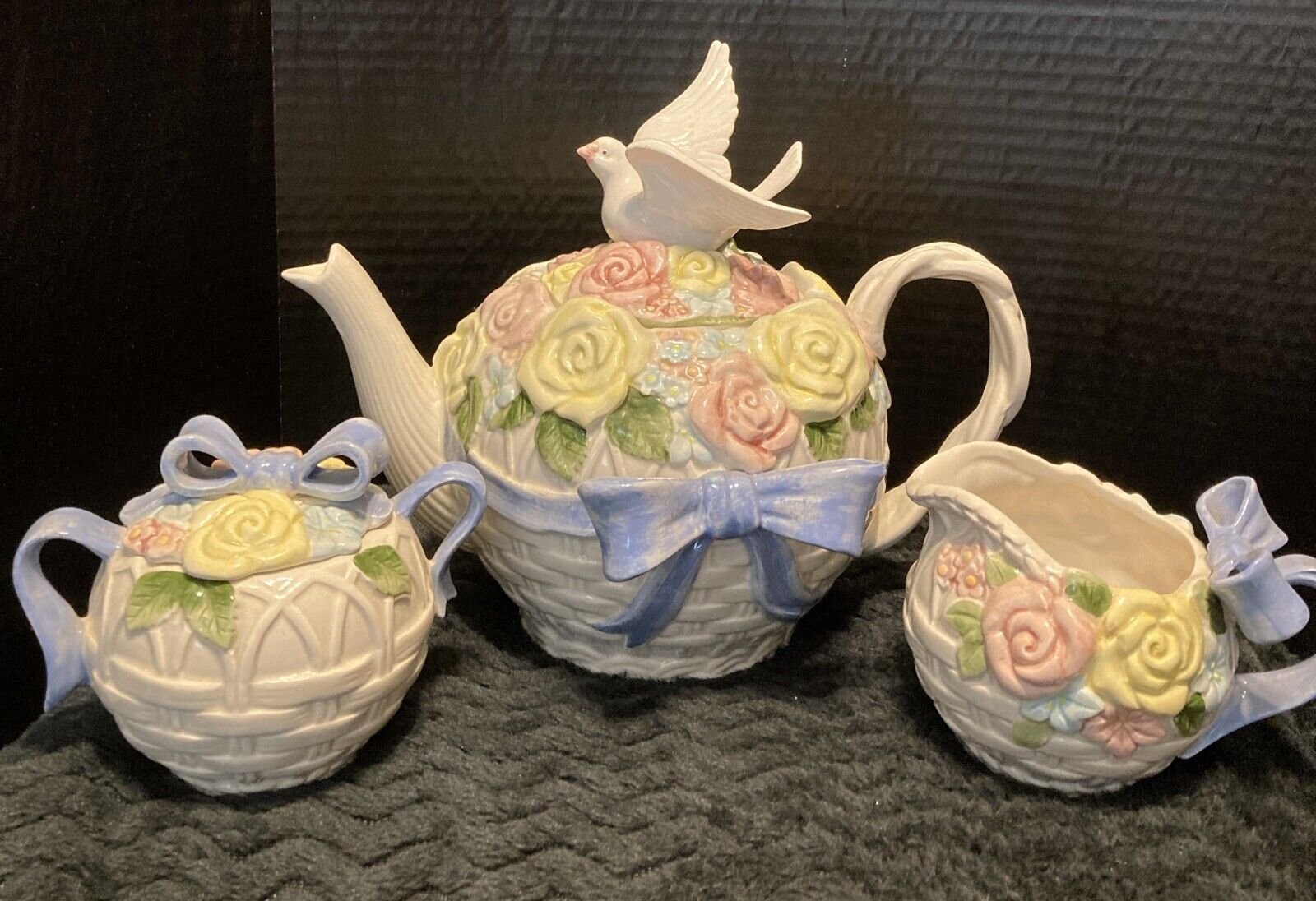 Vintage 1990 Fitz And Floyd “RARE” Ceramic Dove Teapot, Creamer, Sugar Set
