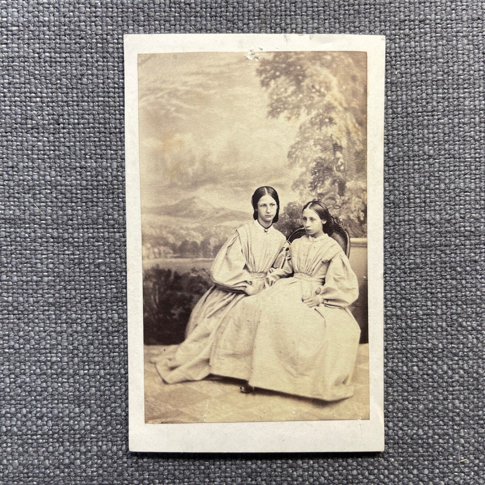 CDV Photo Antique Carte De Visite 2 Girls Possible Post Mortem Painted Backdrop