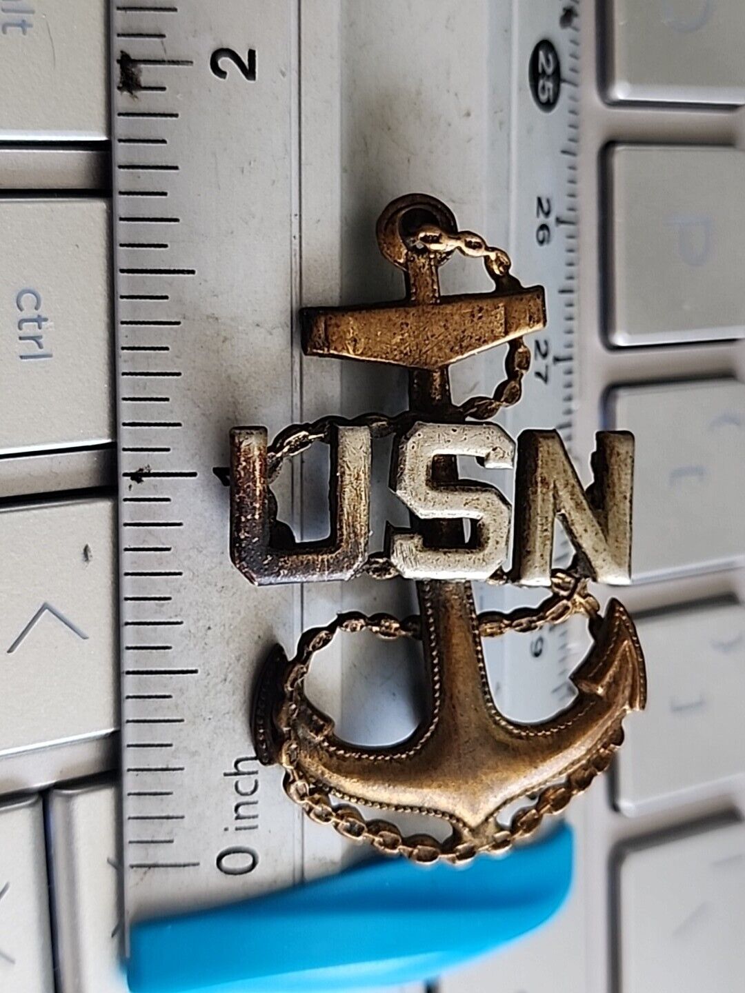 WW2 US Navy Chefs Cap Hat Badge  SEE STORE OWNED BY NAVY VET............