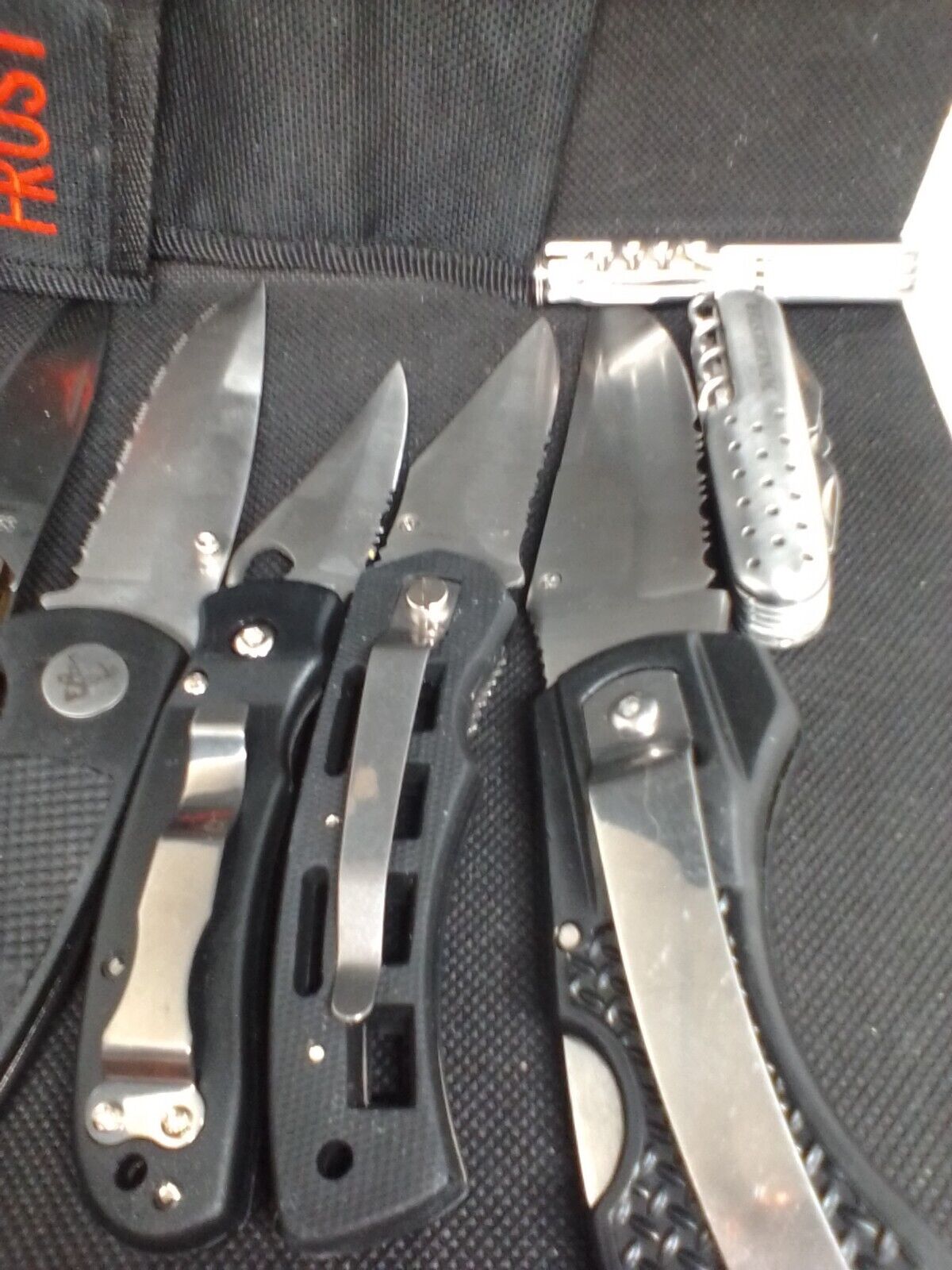 Pocket Knives Lot. 8 Knifes And 1 Compass Whistle