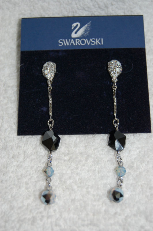 SWAROVSKI Crinkle Pierced Earrings 886755 BEST OFFERS CONSIDERED