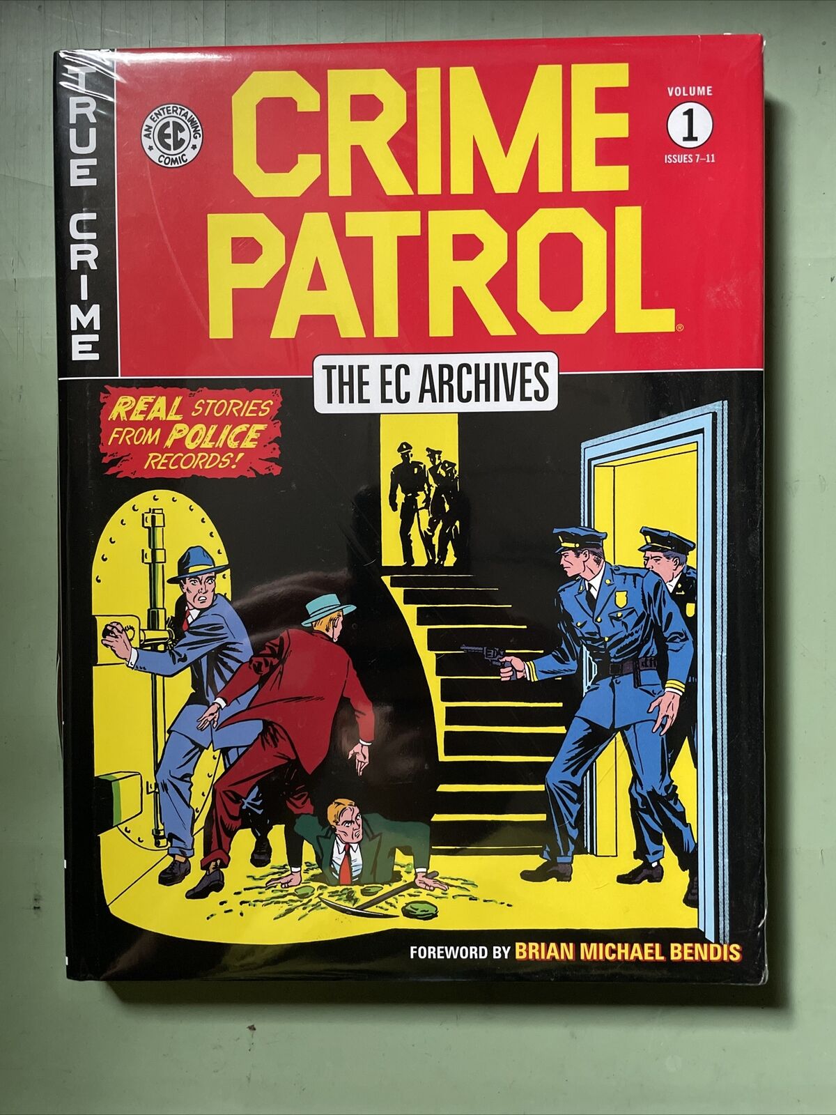 EC ARCHIVES CRIME PATROL HC VOLUME 1