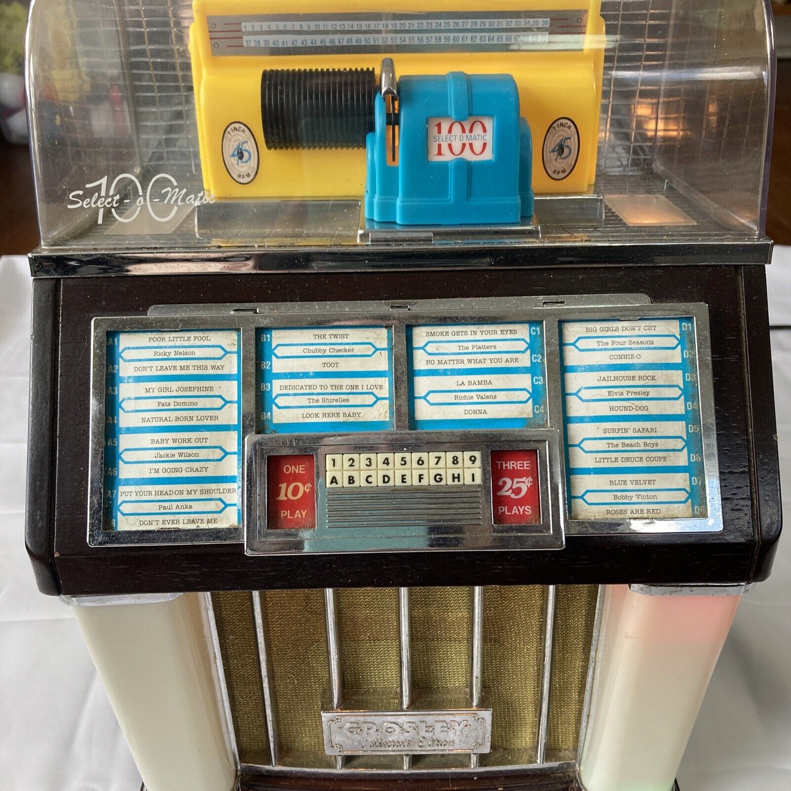 Vtg Crosley Jukebox Radio Cassette Limited Edition Select-O-Matic 100 Lighted