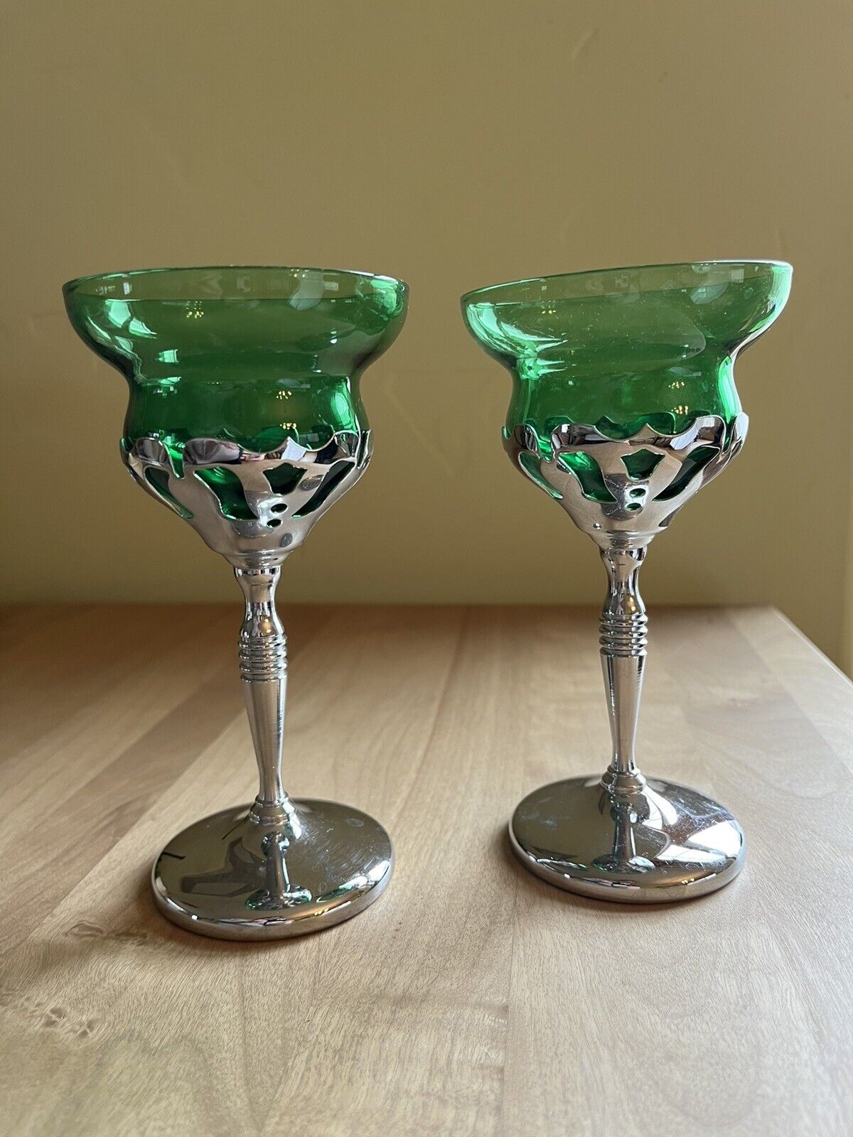 2 Art Deco Green Glass Wine Glasses Chrome Metal Stem 