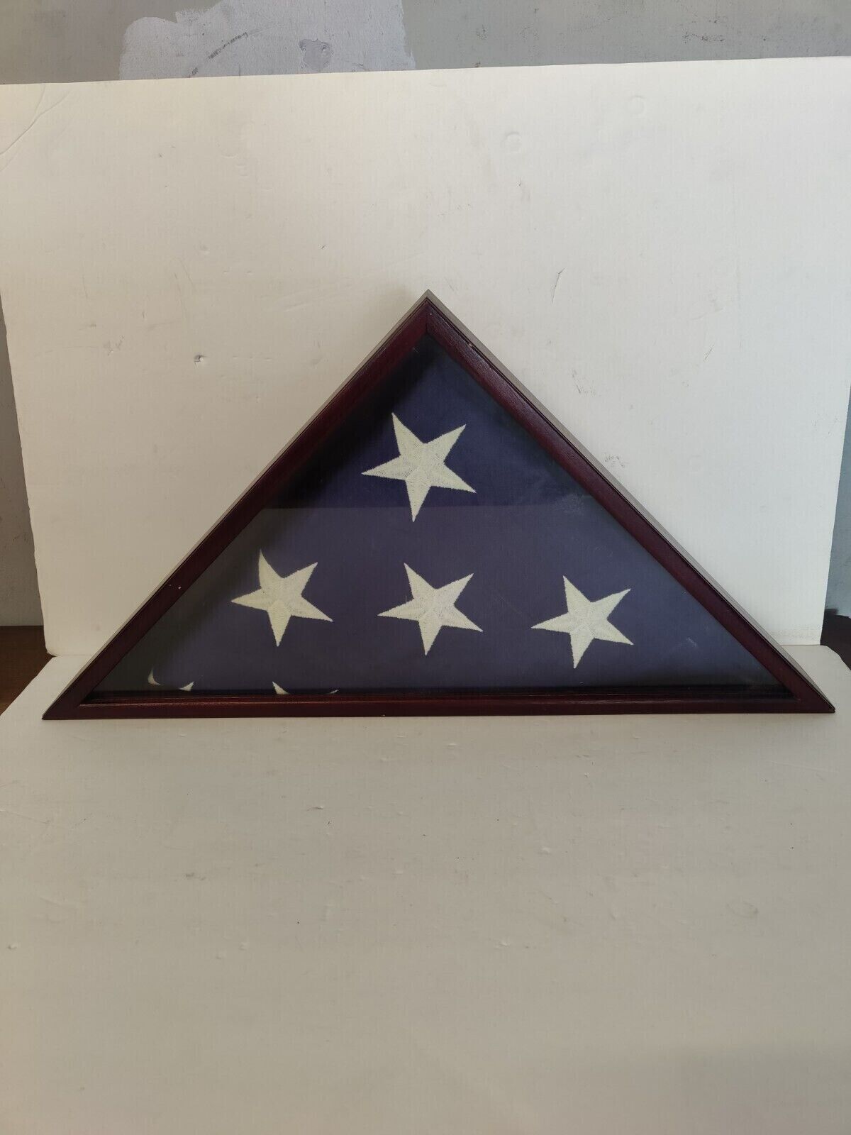 American Veteran 5\' X 9.5\' Burial Flag Case Walnut Finish
