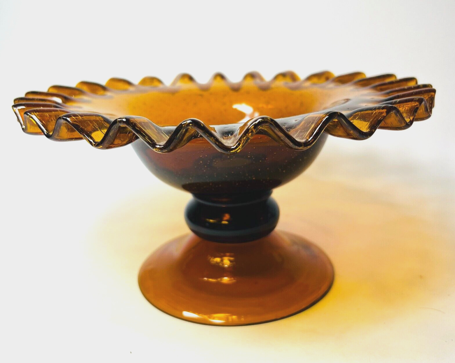 PEDESTAL CANDY DISH   AMBER GLASS BOWL WITH RUFFLED EDGE COMPOTE VINTAGE 9 WIDE