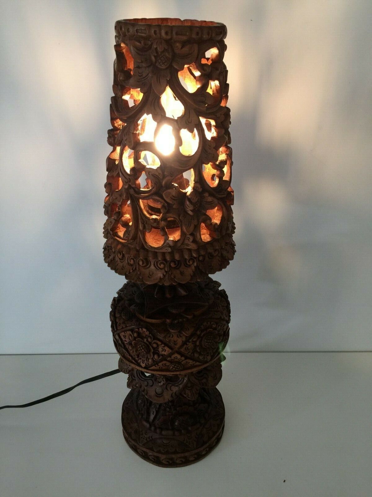 Vintage India Wooden Detail Hand Carved Pierced Table Lamp, 20\