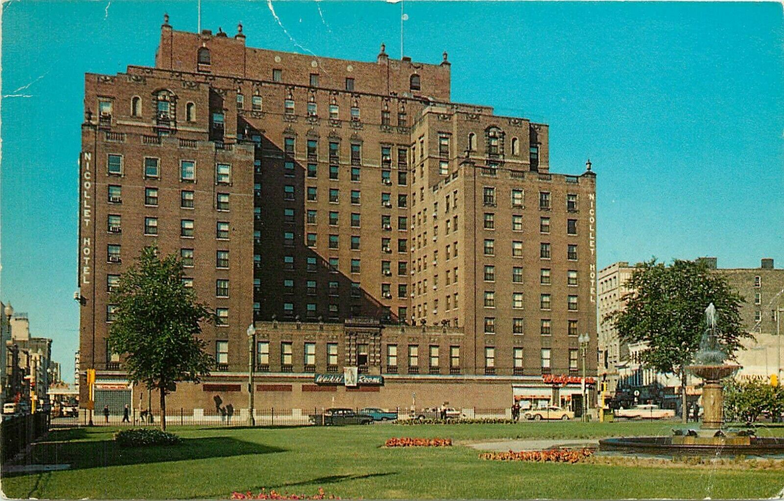 Pick-Nicollet Hotel Minneapolis Minnesota MN Postcard