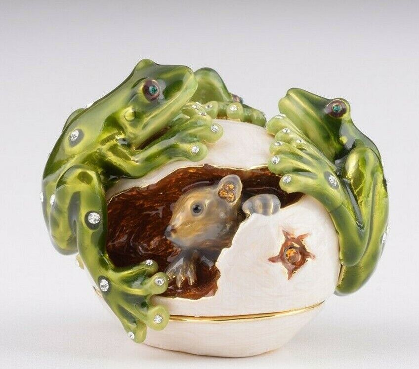 Frog and squirrel  trinket box hand made by Keren Kopal & Austrian crystals 