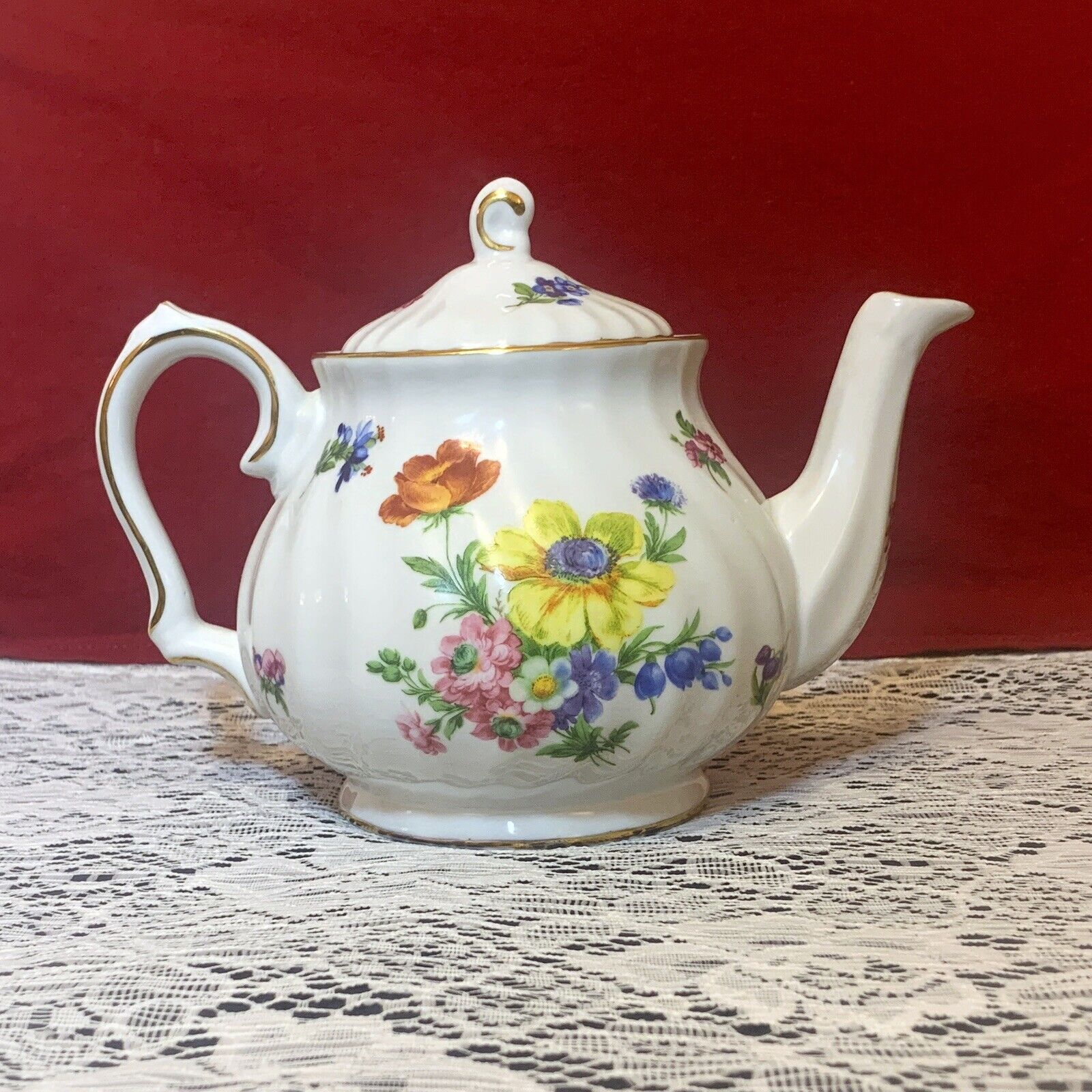 Teapot Royal Danube Porcelain 8 inch with Gold Trim with Pink and Yellow Flowers