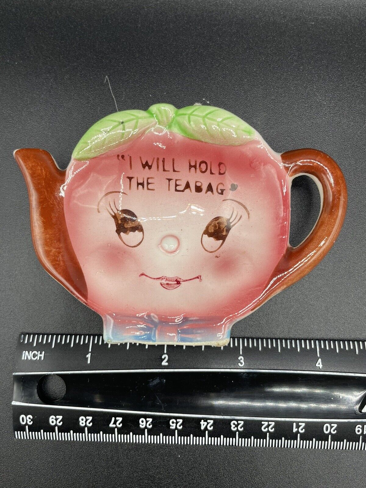 Anthropomorphic Strawberry Tea Bag Holder Ceramic Teapot Dish Japan 3 1/8\