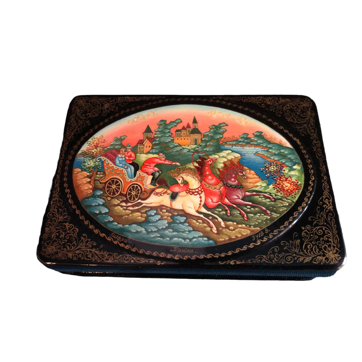 Russian Lacquer Trinket Box Hand Painted Folk Art Horse Carriage Scene