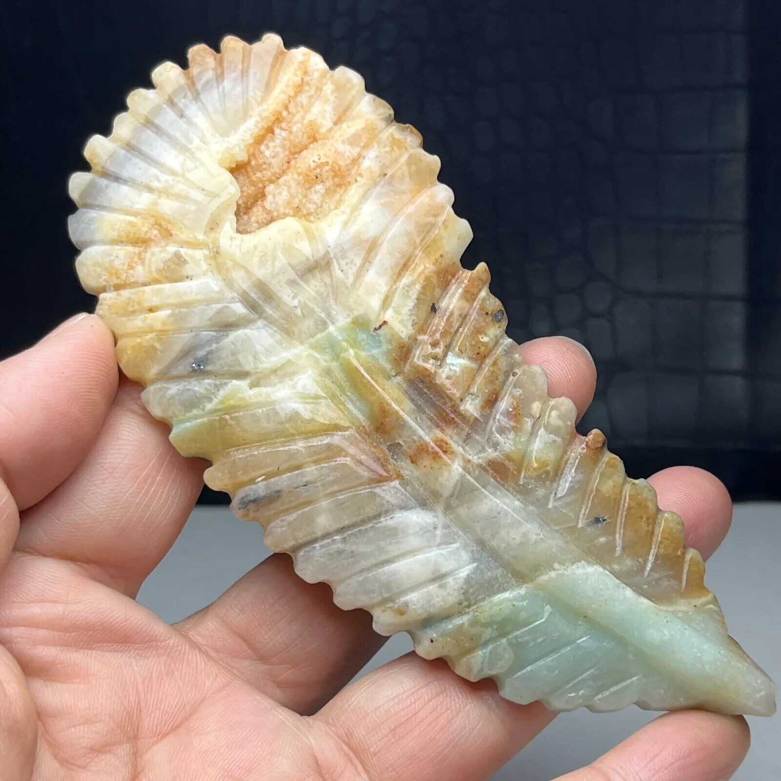 102g Natural Crystal Mineral Specimen Amazon Stone Hand-Carved FEATHER