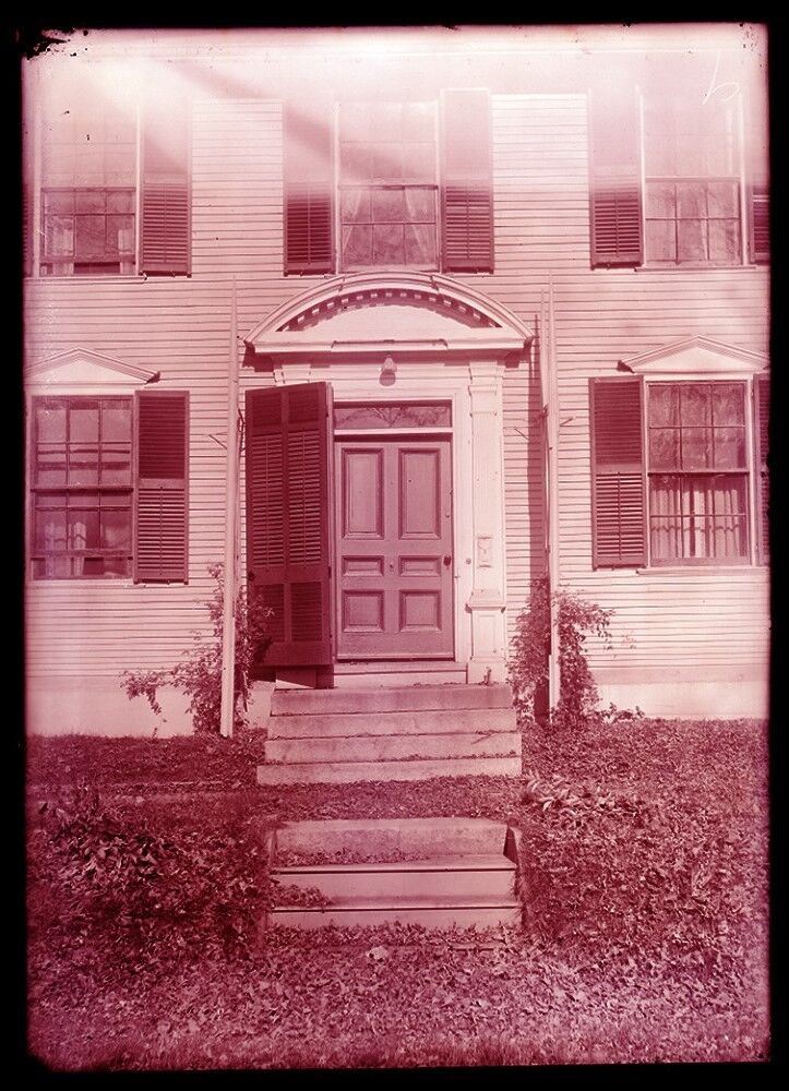 (1) ONE--EARLY 1900s GLASS NEGATIVE; PORTSMOUTH, N. H.; MRS BLASDELL HOUSE