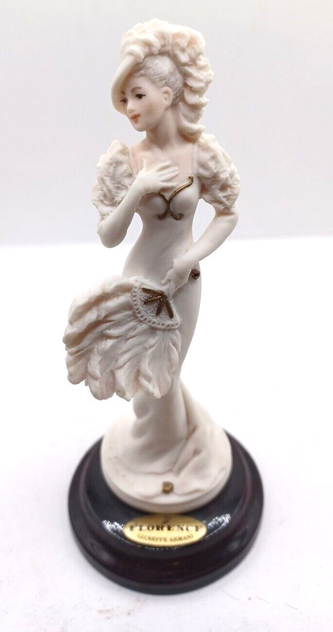 Vintage Giuseppe Armani Figurine Mini Chantal Members Gift 1999 Italy #0361F