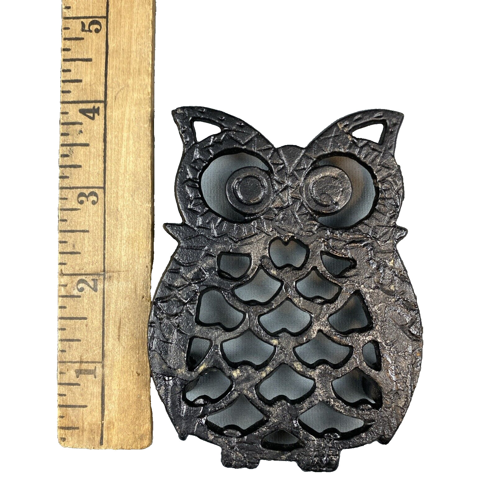 Small Vintage Cast Iron Owl Trivet Coaster Decoration Made In Taiwan