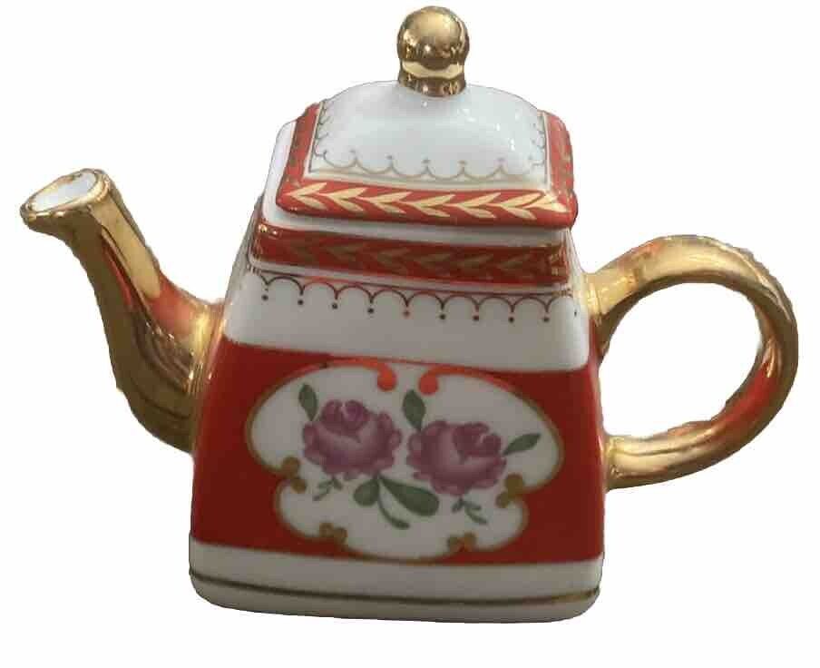 Vintage Antique Classic Treasures Imperial Porcelain Mini Teapot Red & Gold