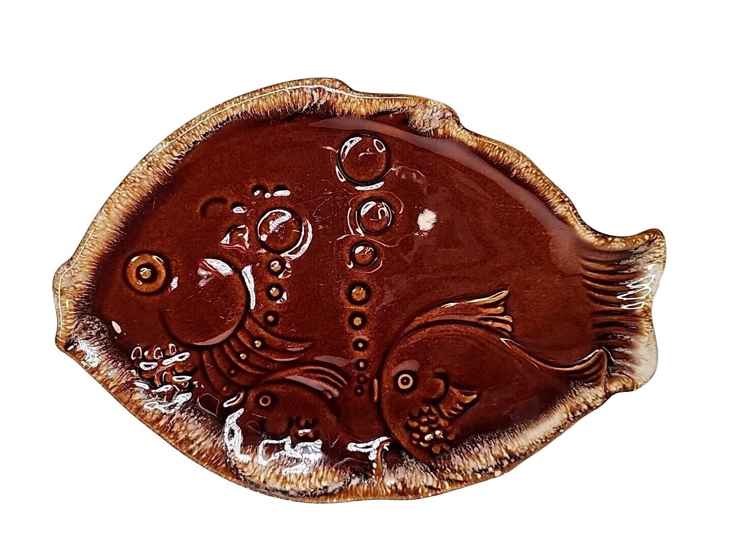 Rare Vintage Hull Brown Drip Pottery Fish Plate/Platter Mama Fish and 2 Little