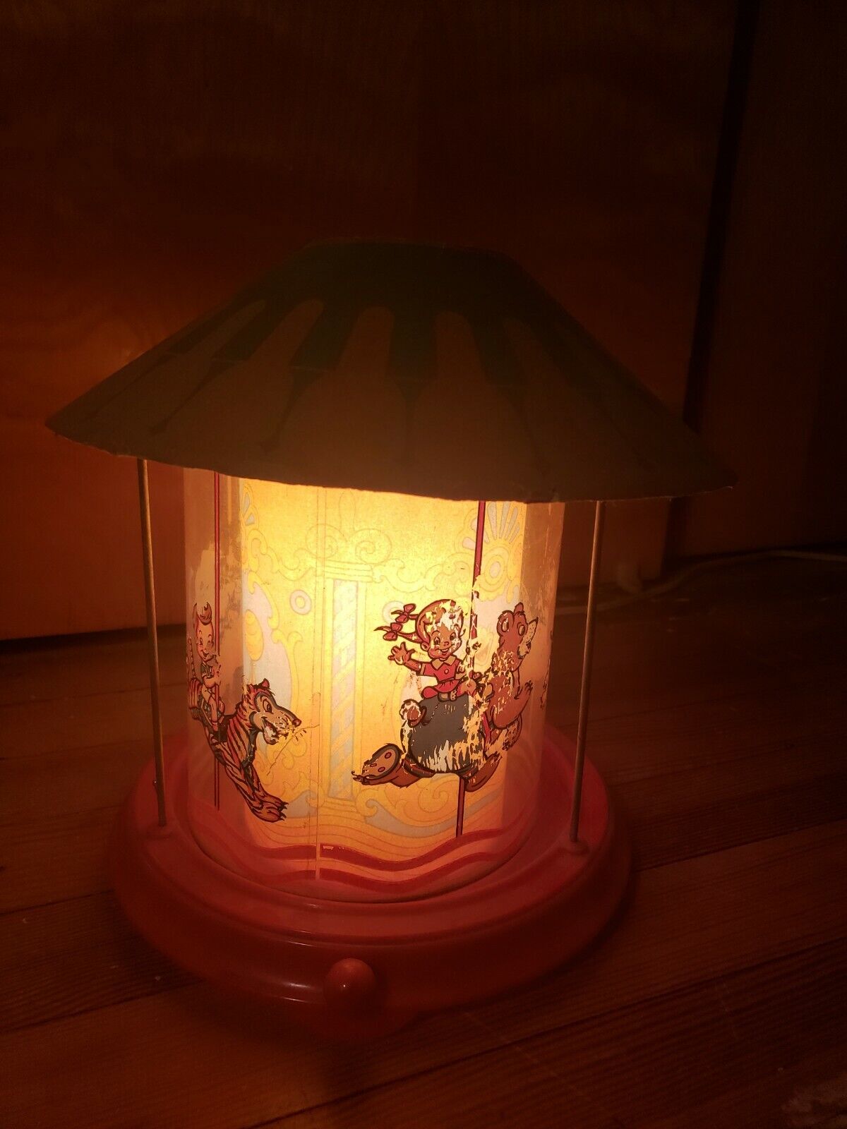 RARE Vintage 1948 Red Econolite Merry Go Round Lamp #309 HARD TO FIND