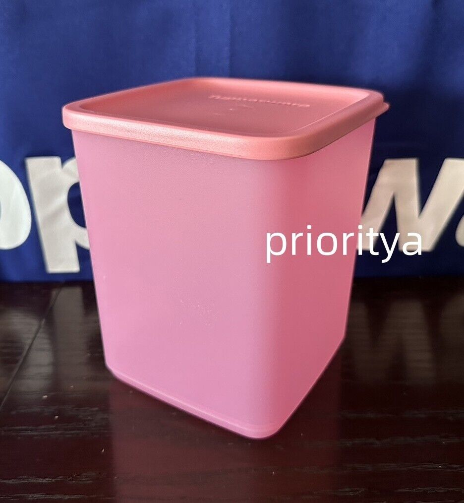 Tupperware Basic Bright Square Tall 7.5 Cup / 1.8 L Container in Light Pink New