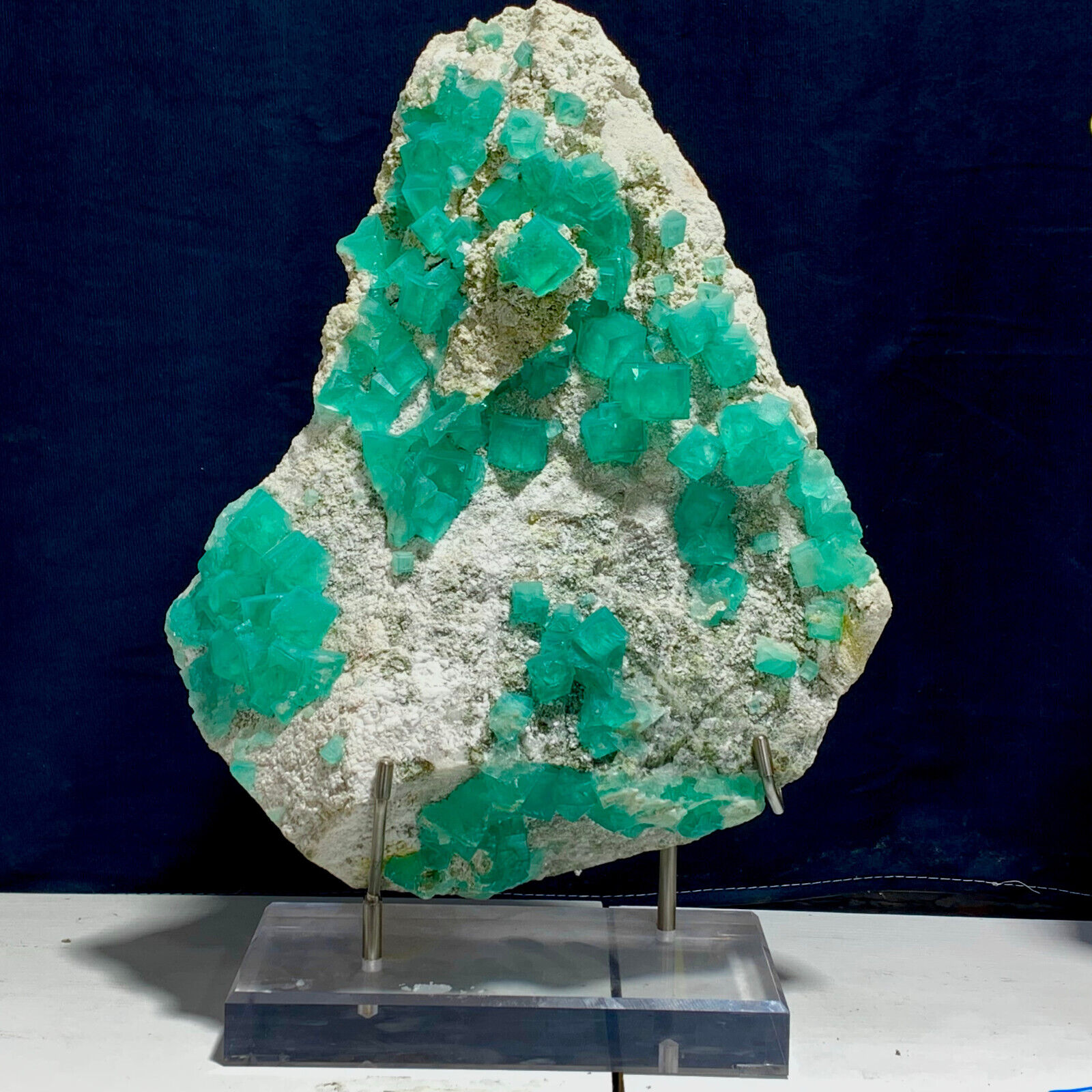 22LB Rare Transparent green Cube Fluorite Mineral Crystal Specimen/China