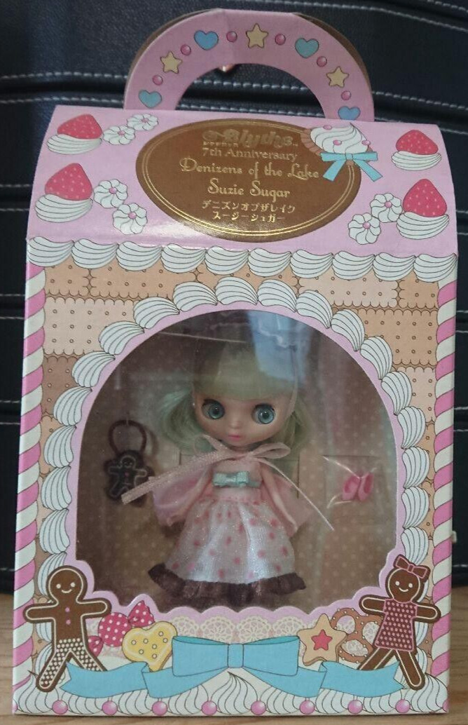 Petite Blythe Denizen of the Lake Suzy Sugar 2008 CWC Limited Edition Doll