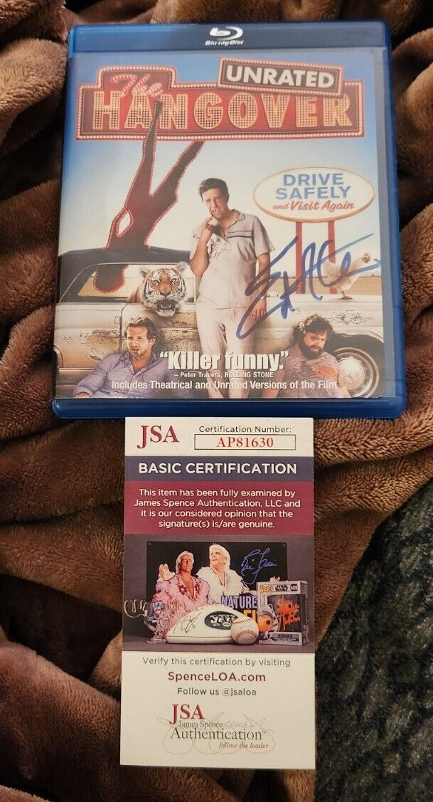 ED HELMS SIGNED THE HANGOVER DVD BLUE-RAY UNRATED JSA AUTHENTICATED #AP81630 